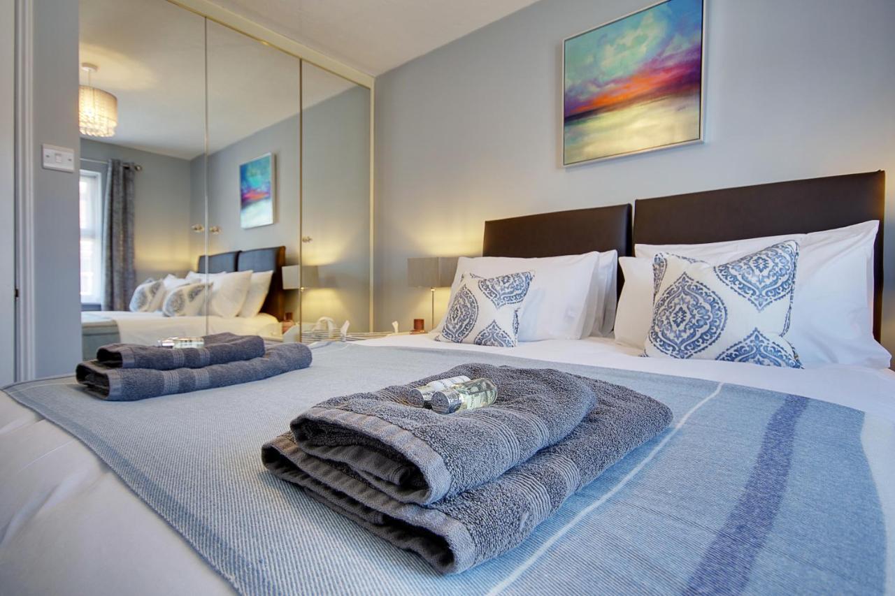 14 Oxford Mews - 5 Star Living For Up To 10 People Villa Southampton Exterior photo