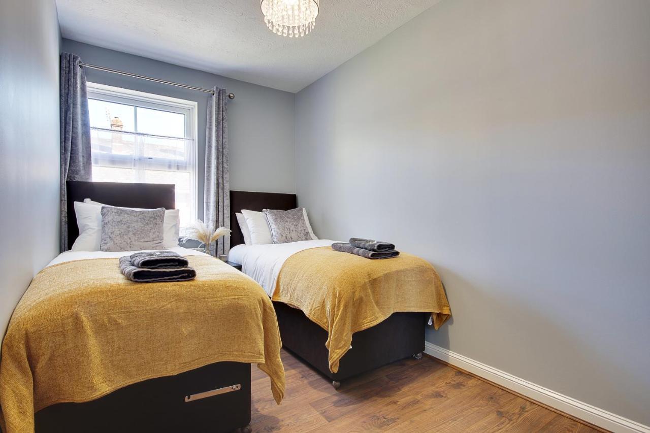 14 Oxford Mews - 5 Star Living For Up To 10 People Villa Southampton Exterior photo