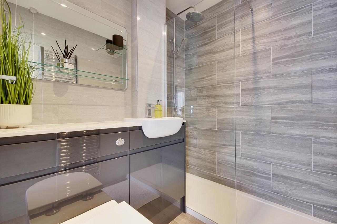 14 Oxford Mews - 5 Star Living For Up To 10 People Villa Southampton Exterior photo
