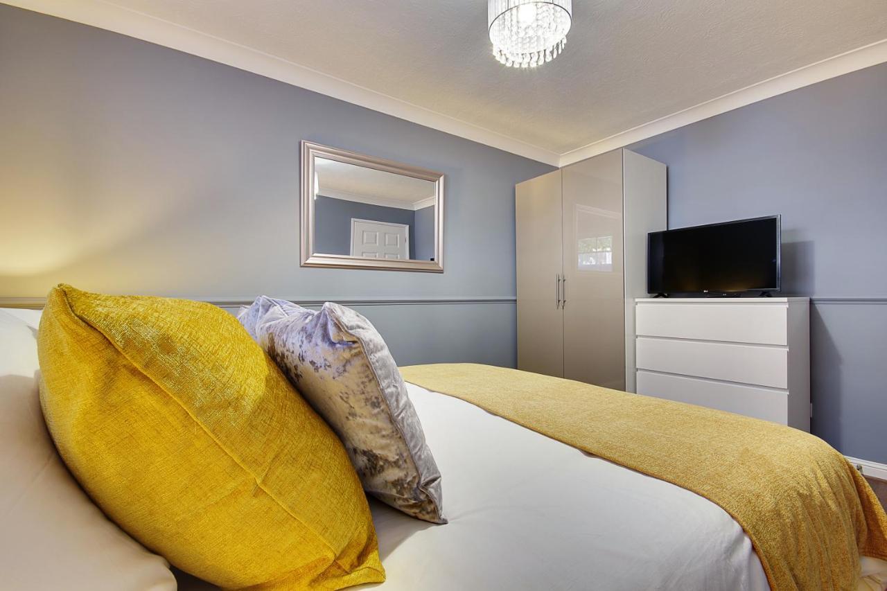 14 Oxford Mews - 5 Star Living For Up To 10 People Villa Southampton Exterior photo