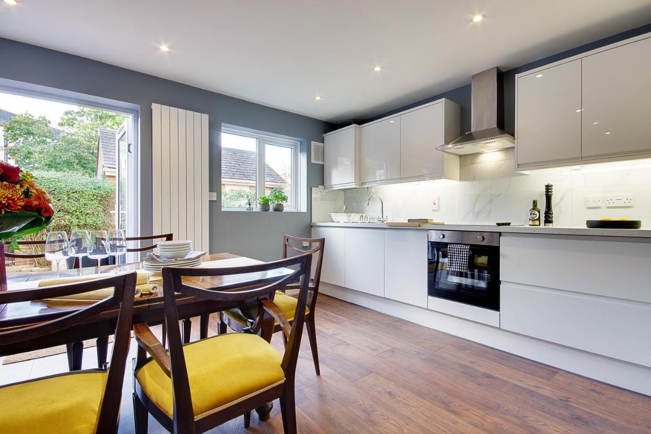 14 Oxford Mews - 5 Star Living For Up To 10 People Villa Southampton Exterior photo
