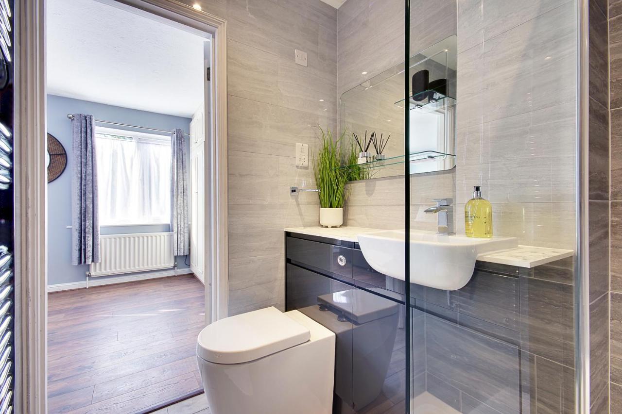 14 Oxford Mews - 5 Star Living For Up To 10 People Villa Southampton Exterior photo