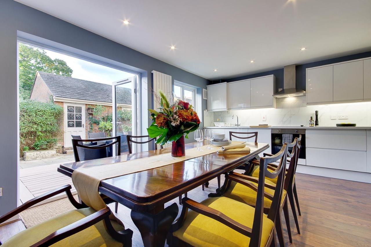 14 Oxford Mews - 5 Star Living For Up To 10 People Villa Southampton Exterior photo