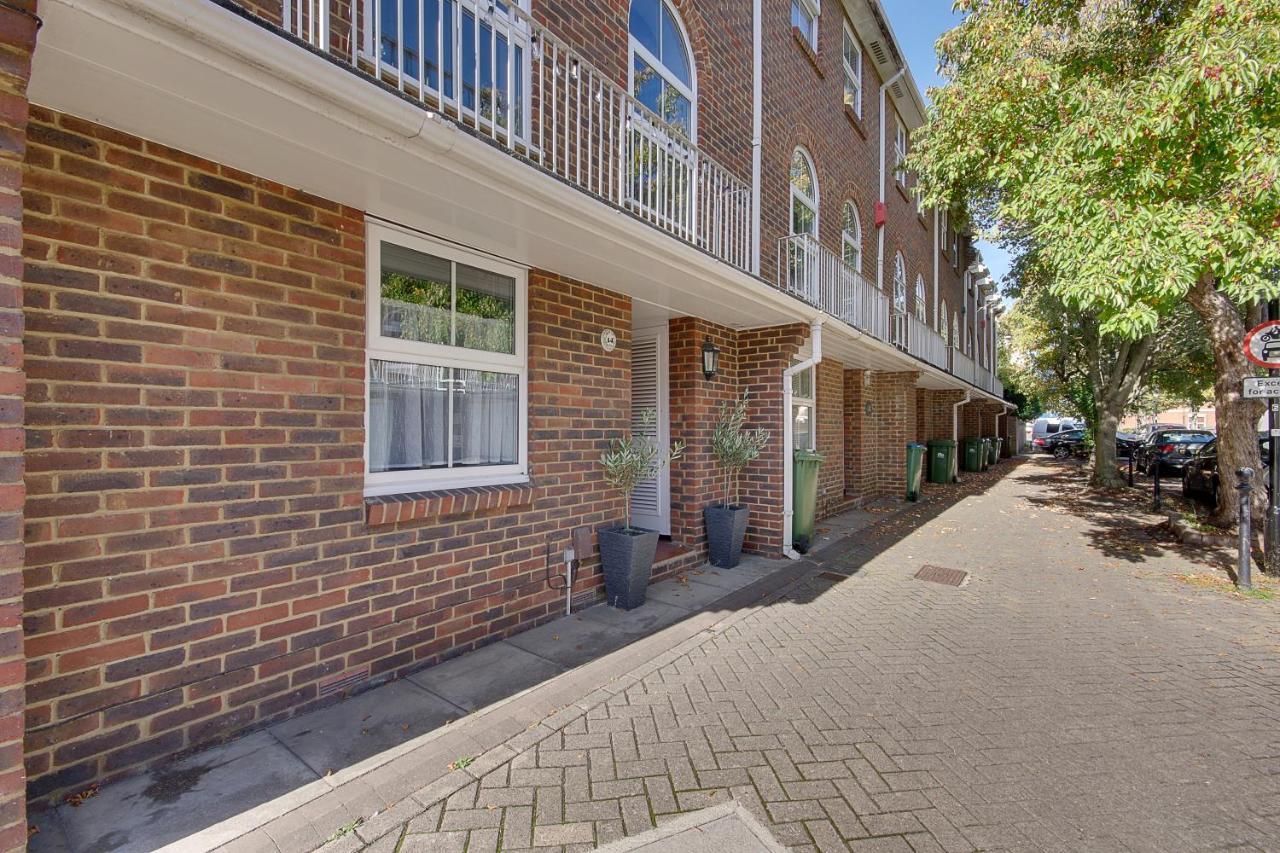 14 Oxford Mews - 5 Star Living For Up To 10 People Villa Southampton Exterior photo